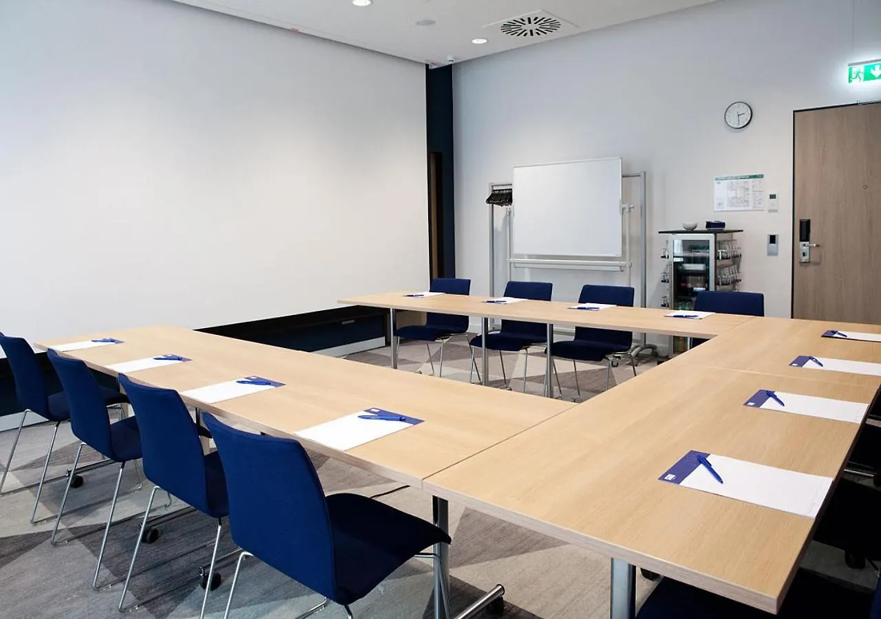 Holiday Inn Express - Duesseldorf Airport Germania